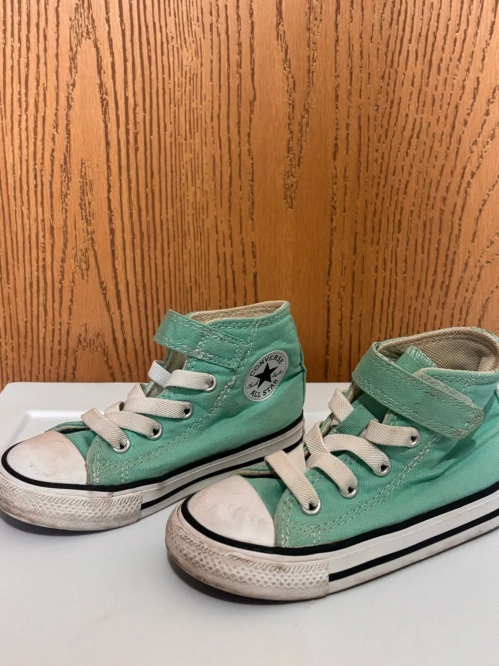 Converse Kids Turquoise High-Top Sneakers-size 7